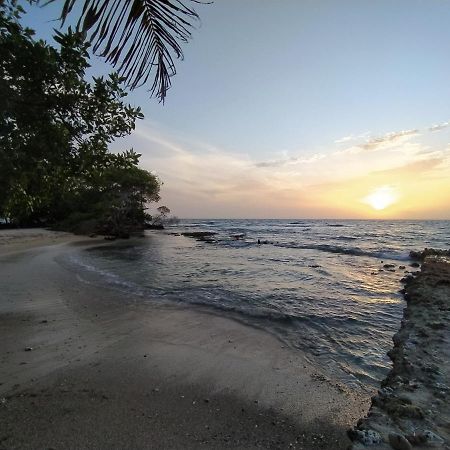 Puerto Limon Sol Y Mar酒店 外观 照片